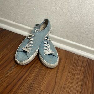 These are used blue Hurley shoes size 7.5 good quality